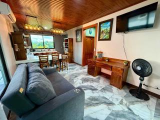 Nayari Poas Farmstay A-frame Chalet - San Ramón - 6