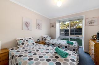 Central Grove - Sleeps 6 - Presidents Ave - Ocean Grove - 1