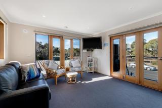 Central Grove - Sleeps 6 - Presidents Ave - 5