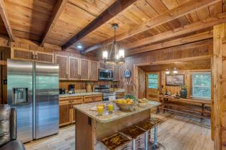 Riverwood GatlinburgPigeon Forge Cabin w River Views - Gatlinburg - 8