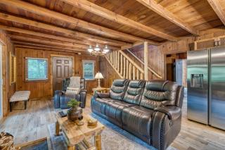 Riverwood GatlinburgPigeon Forge Cabin w River Views - Gatlinburg - 4