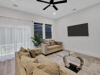 Luxe Retreat in the Heart of Dallas l Pet-Friendly - Dallas - 7