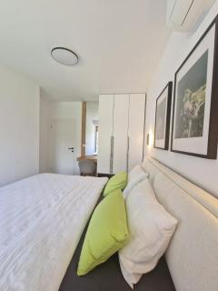 Yves Lake Front Apartments - Ohrid - 4