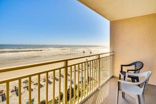 Oceanfront Studio with Pool Access in Daytona Beach - Daytona Beach - 0
