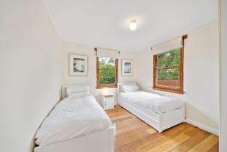 Comfortable 3-Bed Haven Near Canberra Attractions - 2