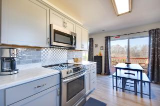 2 Mi to Dtwn Fulton Meadowlark Home with Deck! - Fulton - 9