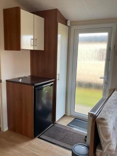 Cosy 6 Berth Caravan At California Cliffs Holiday Park Ref 50032J - 6