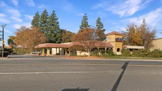 Howard Johnson by Wyndham Sacramento Downtown - 9