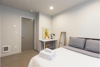 West Seattle - Mins to Downtown! - Seattle - 1