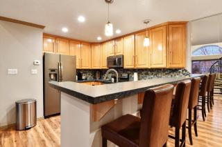 Adventure Hub-Ski Resorts, Backcountry & Park City 3203 condo - 4