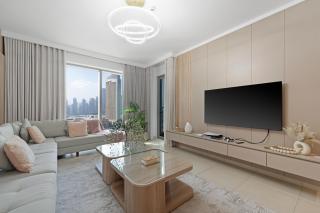Luxurious 2Bedroom Apartment with Burj Khalifa View, Mins walk to Dubai Mall - Dubai - 9