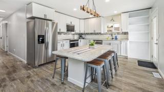 Lincoln Luxury - Escanaba - 0