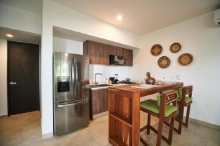 Premium Condo with 2 Pools, Gym, Yoga Deck, BBQ Grill & Security - 6