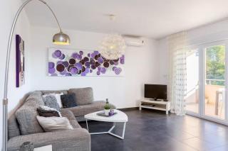 Medulin 2 Bedroom Apartment with Sea View, Balcony & Free Parking - Medulin - 0