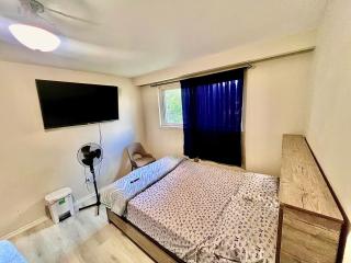 D2 Room Near Airport - Brampton - 7
