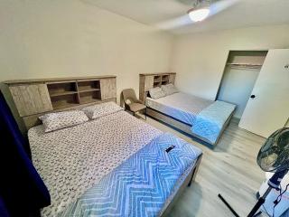 D2 Room Near Airport - Brampton - 9