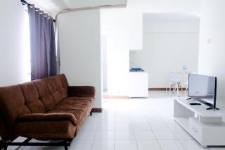 Cozy and Homey 1BR Apartment at Gateway Ahmad Yani Cicadas By Travelio - Bandung - 6