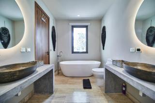 Luxury Villa with Private Pools, Terrace & Rooftop Terrace - Tulum - 4
