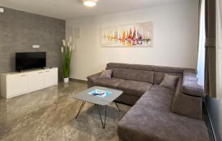 2 Bedroom Lovely Apartment In Vir - Vir - 9