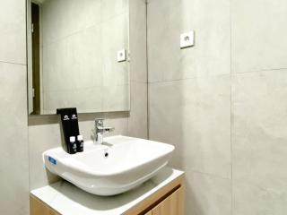 Cozy Studio Room Apartment at Pollux Chadstone By Travelio - Cikarang - 1