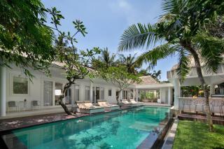 4 bedroom Jungle Oasis in Pererenan - Canggu - 0