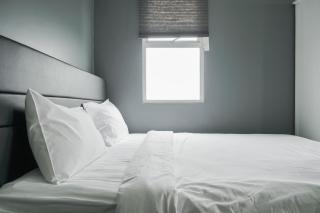 Nice and Warm Studio at Belmont Residence Puri Apartment By Travelio - Jakarta - 3