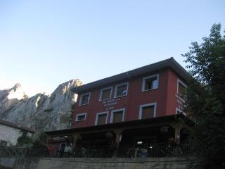 Hostal el Duje - Tielve - 0