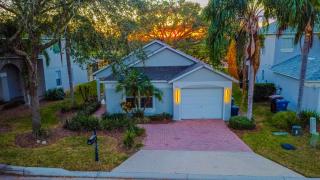 3 Bed 2 Baths ORLANDO Home POOL with LAKE View - Haines City - 9