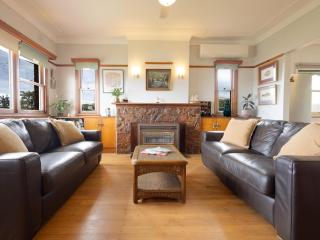 Retro Retreat - Warrnambool - 9