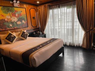 Luxury Boutique Cruise - Ha Long - 9