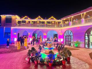 La Pahi Palace- Banquet and Resort - Sakri - 0