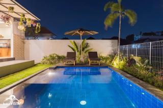Kubu Kembar Guesthouse by Bukit Vista - Tumbak Bayuh - 2