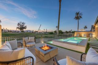 Indio Retreat by VARE Pool Spa Putting Green - 7