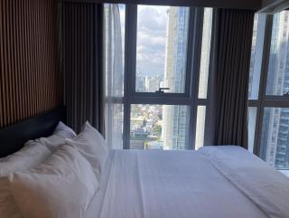 Uptown Parksuites Apartments Tower 1 BGC by PH Staycation - Manila - 4