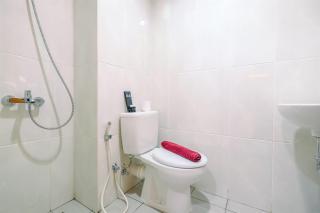 Cozy Living Studio at Evenciio Margonda Apartment near UI By Travelio - Depok - 8