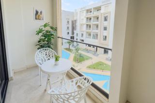 Ample & Artistic 2BDR Apt 5 min to CAI Airport - Cairo - 9
