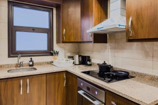 Ample & Artistic 2BDR Apt 5 min to CAI Airport - Cairo - 2