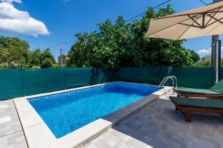 House Papinka with Private Pool & Garden - Happy Rentals - Labin - 9