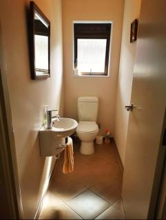 Acacia Bay Lodge- Private Manor with Lake and Garden views - 4