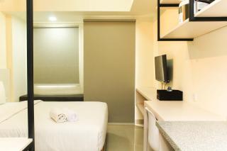 Nice and Comfort Studio Apartment at Mustika Golf Residence By Travelio - Bekasi - 7