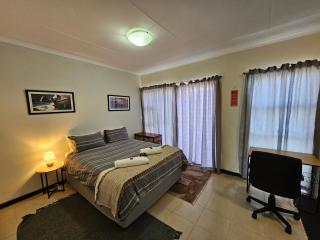 Private Apartment in Port Alfred - 5