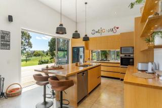 The Grass is Greener Getaway - Private Hot Tub - 4