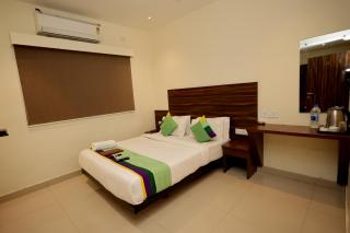 HOTEL GOLDEN TULIPZ - 6