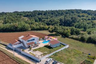 Holiday house in rural Istria with pool and hydromassage - Žminj - 0