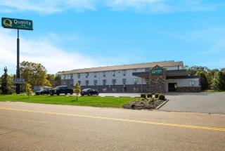 Quality Inn Hall of Fame - Canton - 9