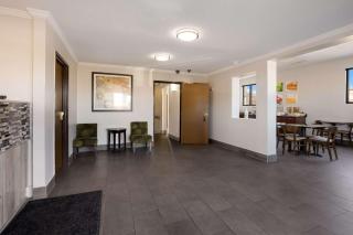 Quality Inn Hall of Fame - Canton - 2