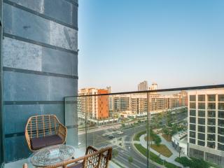 EasyGo - Bright and Airy Studio in Azizi Riviera 9 - 1