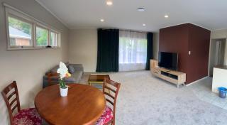 Serene Home Close to Everything - Auckland - 9