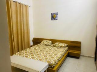 Modern comforts of 311 to Dubai - Ajman - 7