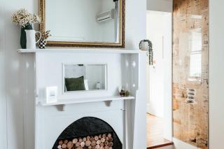 Room at Historic Benambra Boutique Accommodation - c1883 - 'Lonsdale Suite' - Queenscliff - 9